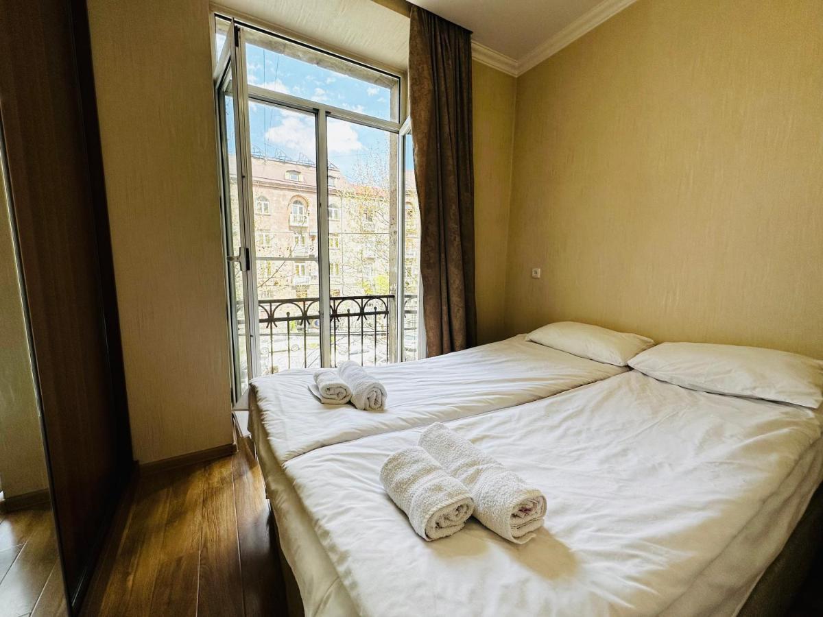 City Center Apartment On Sayat Nova Street Yerevan Exterior foto